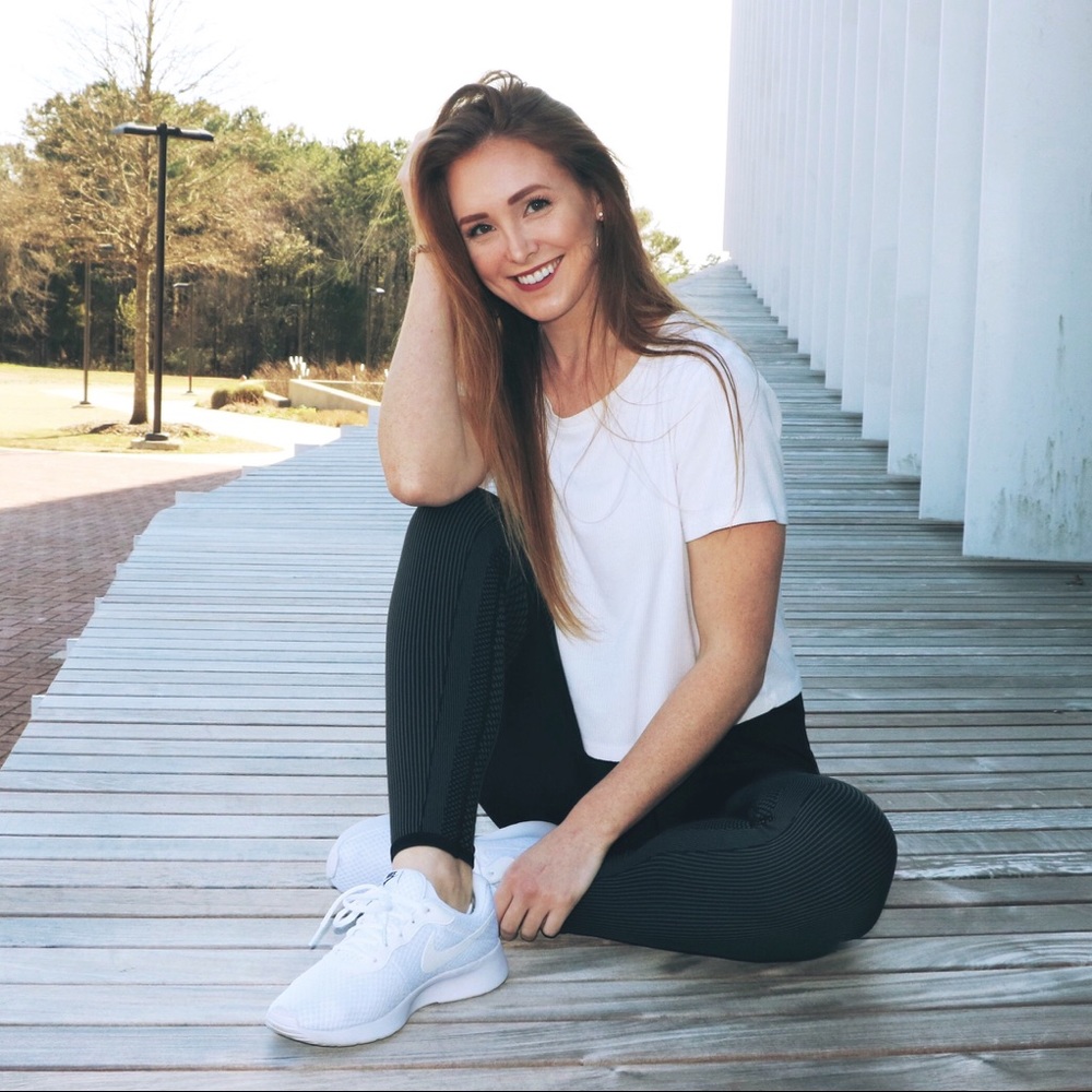 Meet your Posher, Alexia